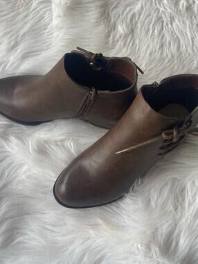 Brown Bootie 7.5